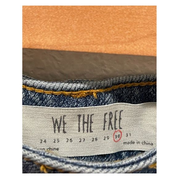 WE THE FREE Patchwork Denim Blue Button Fly Pockets Mini Skirt - Picture 2 of 4